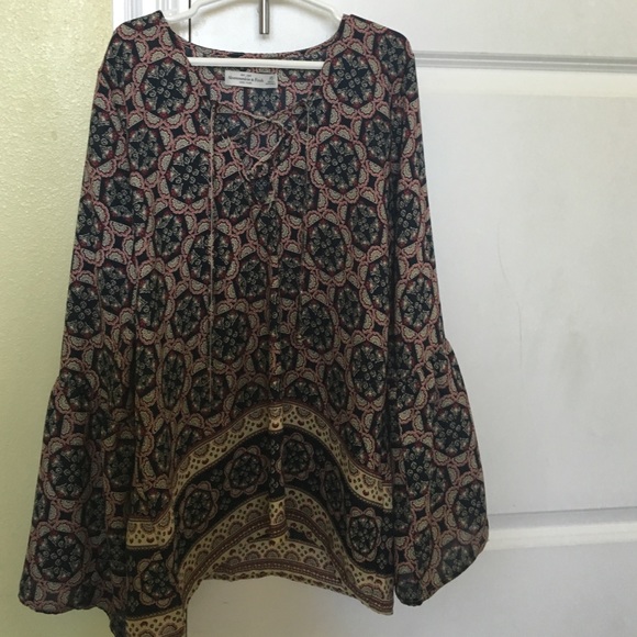 Flowy cross top - Picture 1 of 4