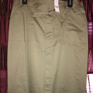 New York and company olive green pencil skirt