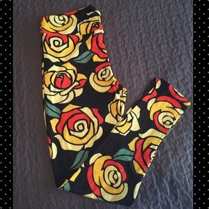 🌹LulaRoe DISNEY ROSES- TC