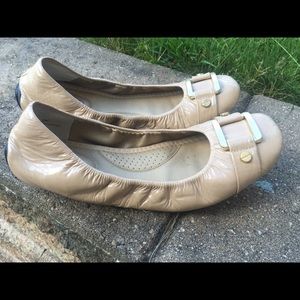 Patent leather ballet flats