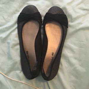 American Eagle flats