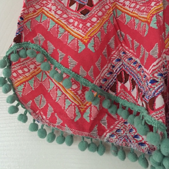 Multi color shorts - Picture 2 of 3