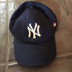 New York Yankees baseball hat