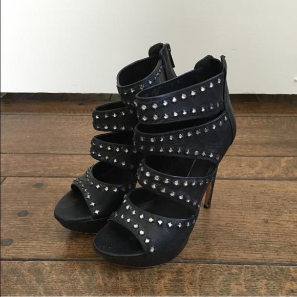 Dolce Vita Vera Heels Black Studded Size 7.5
