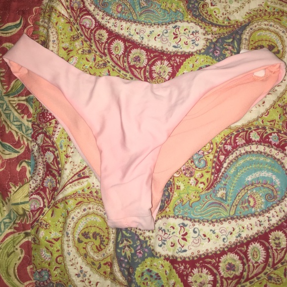 Tillys full tilt cheeky runch bikini bottoms