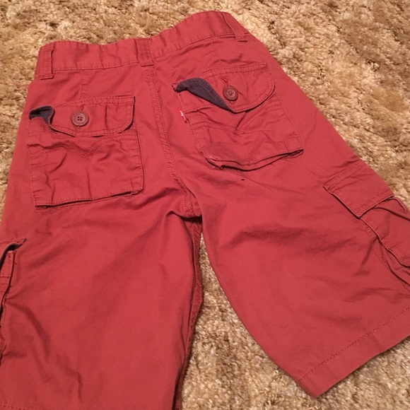 Boys Levi's shorts size 10 - Picture 3 of 3
