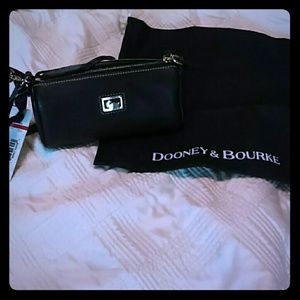 Dooney & Bourne Navy Blue Wristlet NWT