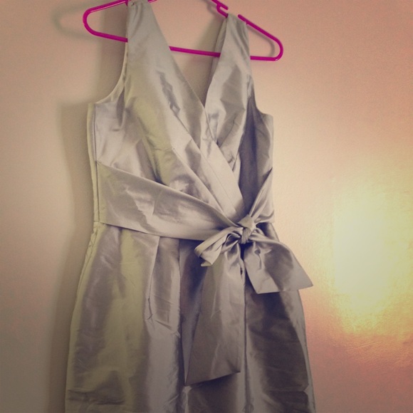 Alfred sung dress