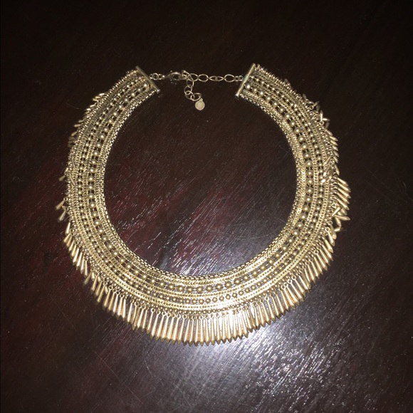 Stella & Dot gold bib necklace