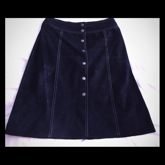 Theory, blk leather snap button skirt A-line. Sz 2