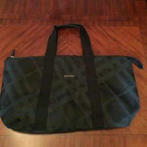 burberry duffle bag black