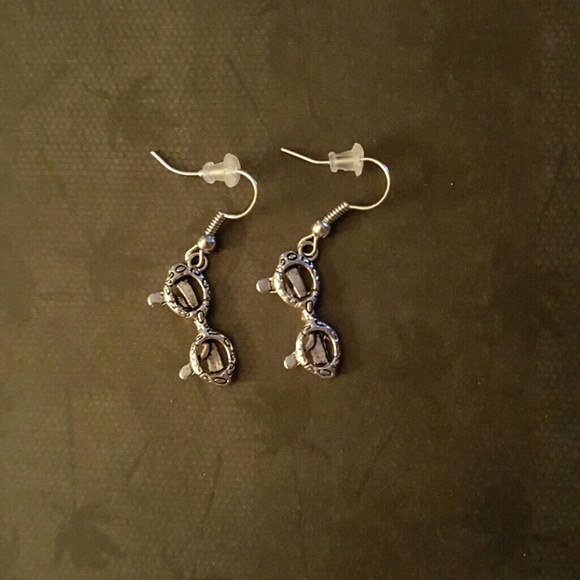 Adorable Sunglass Earrings - Picture 1 of 2