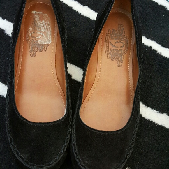 Shoes - Picture 3 of 3