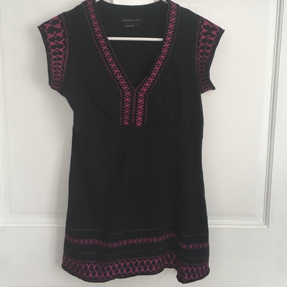 BCBG Maxaria knit top size small 100% cotton