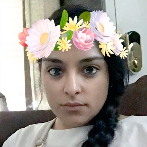 Meet your Posher, Delila