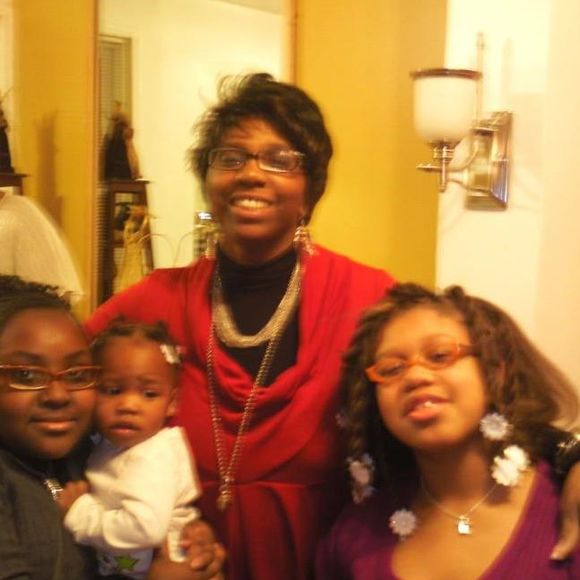 Meet your Posher, Sharmaine