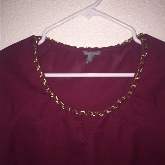 CHARLOTTE Burgundy Chain Neck Long Sleeve Chiffon - Picture 2 of 2