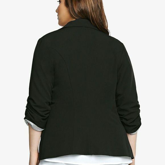 Blazer - Picture 2 of 2