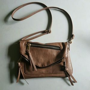 Reversible leather bag