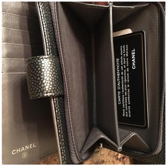 CHANEL WALLET - Picture 3 of 15