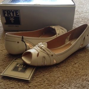 Frye Kate woven peep toe flat