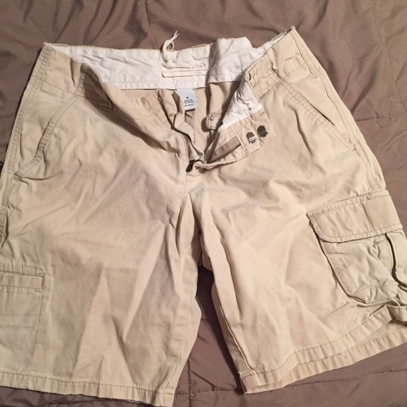 Gap khaki shorts size 6