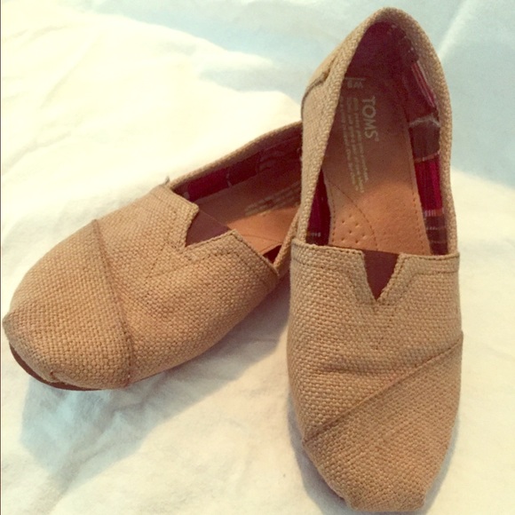 Toms