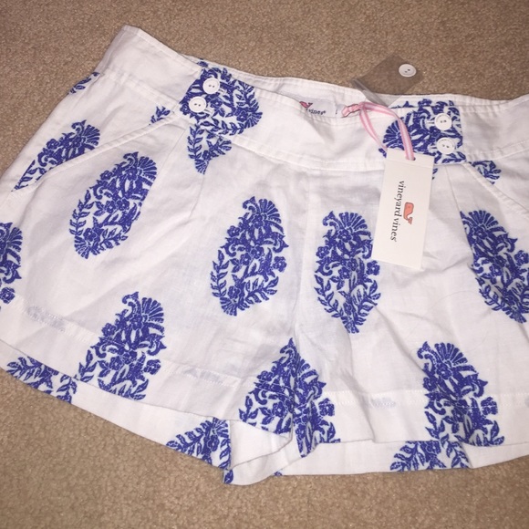 vineyard vines shorts nwt!!!