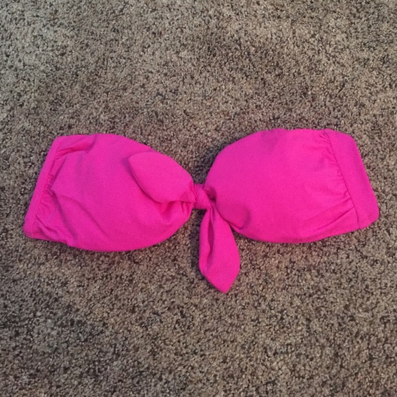 Victoria's Secret Swim Top - Picture 1 of 2