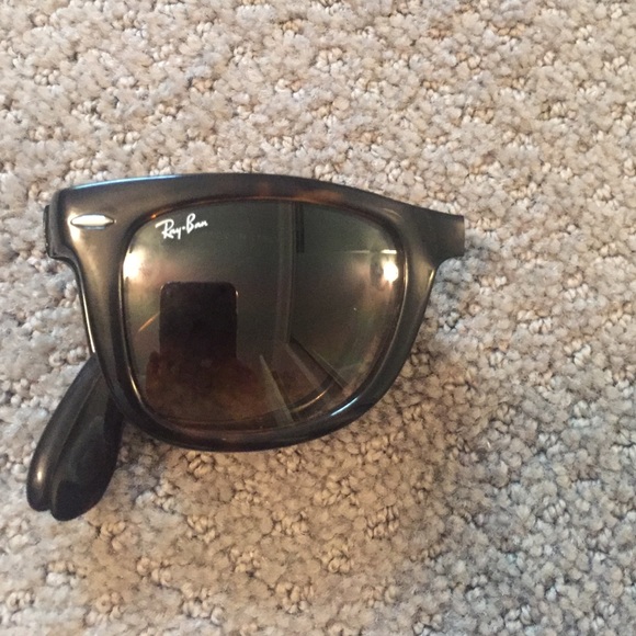 Ray-Ban Folding Wayfarer