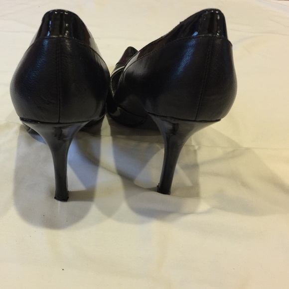 Black paten & leather pumps - lightly worn - Picture 3 of 4