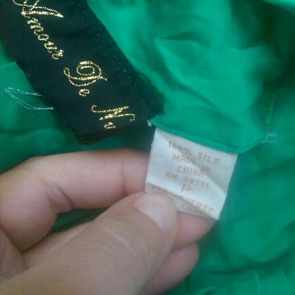 Silk nighty - Picture 3 of 3