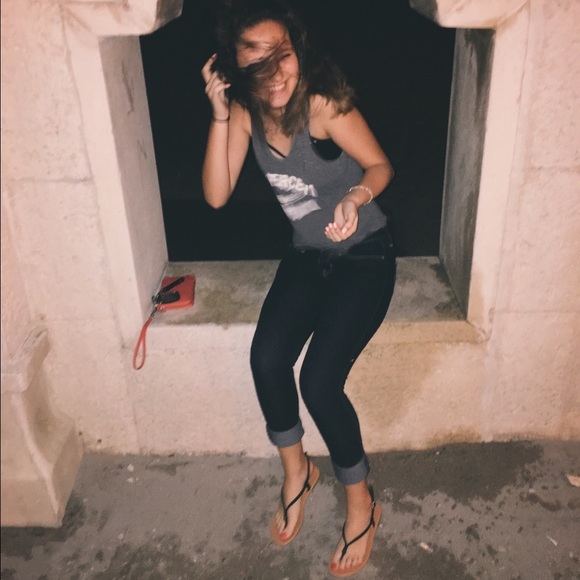 Meet your Posher, Skyller - Picture 1 of 1