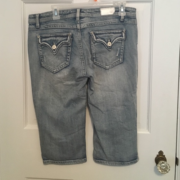 Jeans - Picture 2 of 4