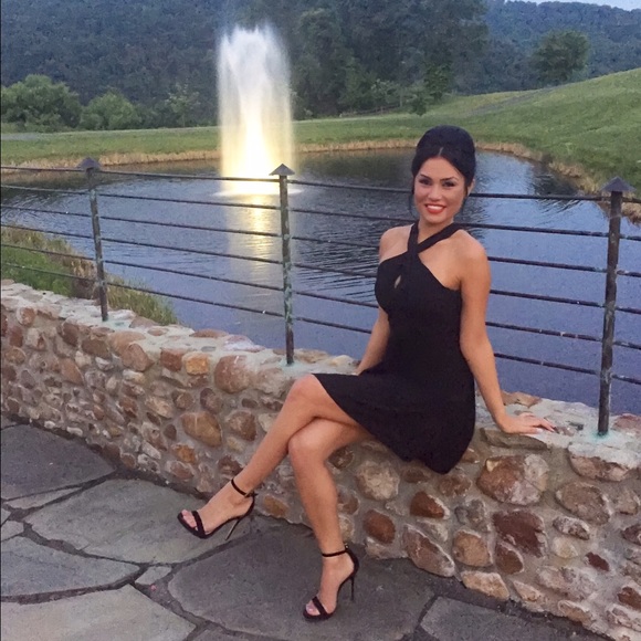 Black Keyhole Express Fit and Flare Dress XS