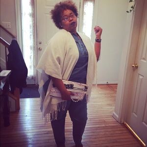 Meet your Posher, Charmonique