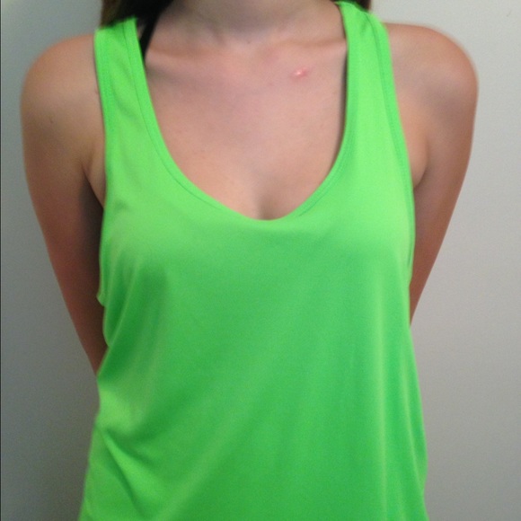 A green exercise tank up