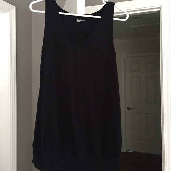 Gap maternity top