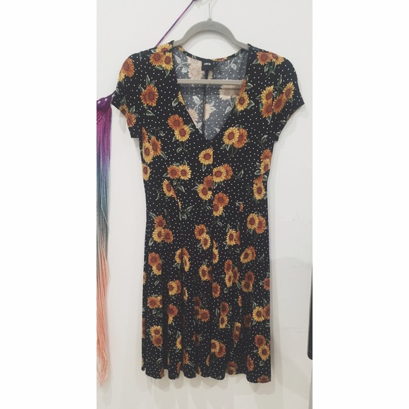 ASOS Dresses & Skirts - Vintage style sunflower polka dot sundress