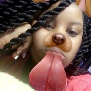 Meet your Posher, Kay