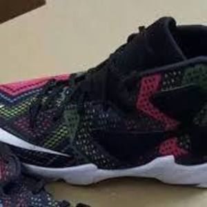 Meet your Posher, Fay