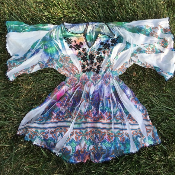 Sheer multi color tunic top, size Medium