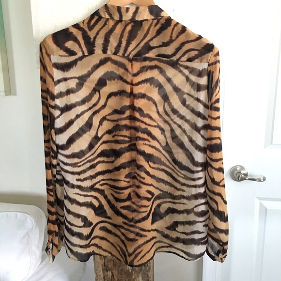 Blouse - Picture 2 of 3