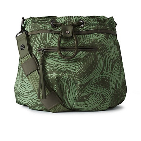 Lululemon wanderlust 2016 diversity bag