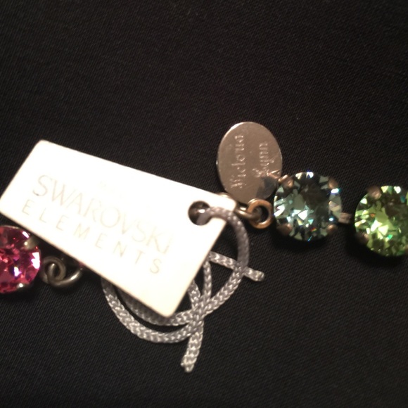 NWT VICTORIA LYNN SWAROVSKI CRYSTAL NECKLACE - Picture 2 of 4