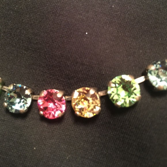 NWT VICTORIA LYNN SWAROVSKI CRYSTAL NECKLACE - Picture 3 of 4