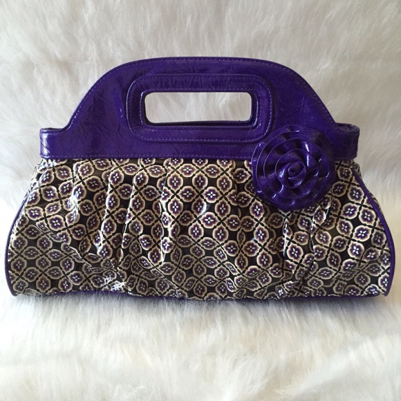 Vera Bradley Frill "Got it Handled" clutch purse