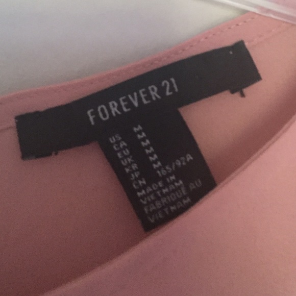 Coral colored dress. Worn once. - Picture 2 of 3