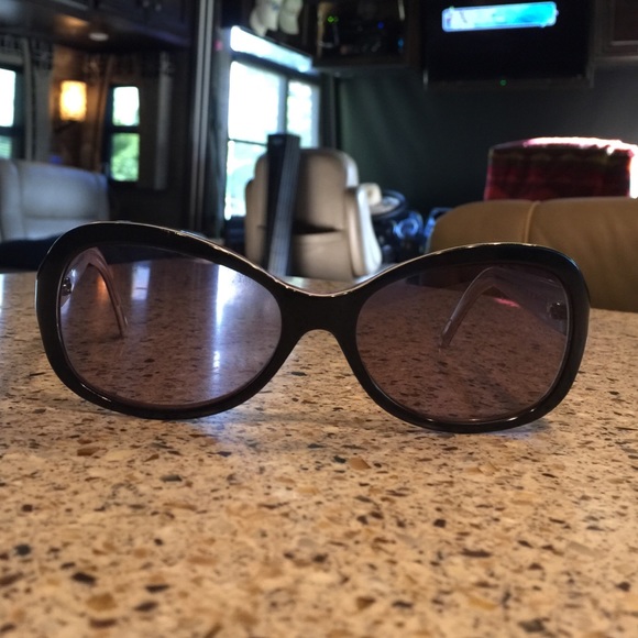 100% authentic RALPH LAUREN sunnies