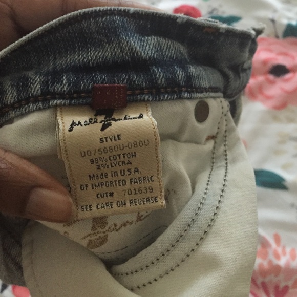 7 for all mankind distressed bleach shorts - Picture 3 of 4